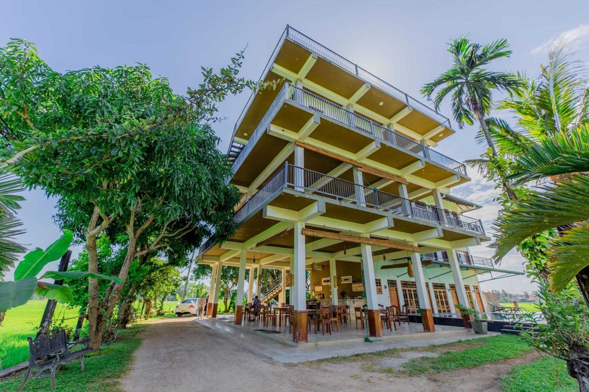 Serene Park Hotel By Ark Tissamaharama Exteriör bild